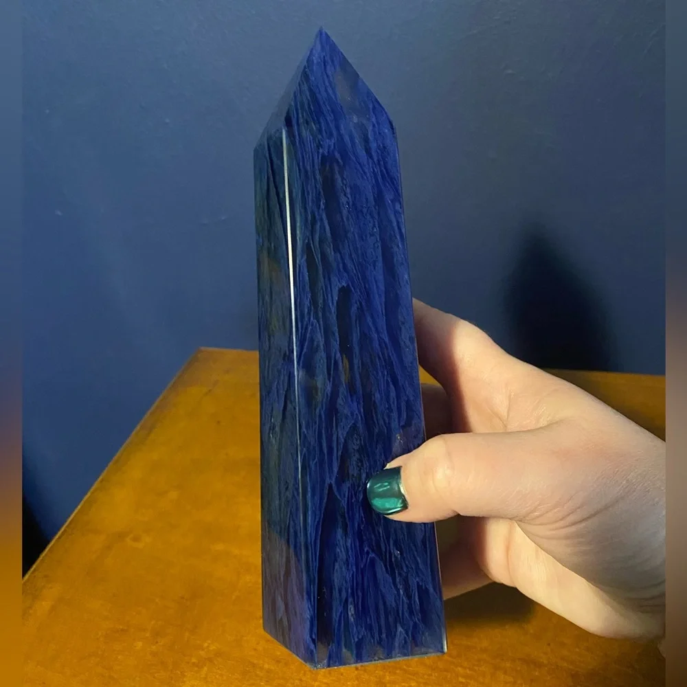 1lb 12.6oz Blueberry Quartz Tower 💙✨